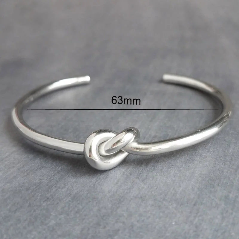 Love knot bracelet