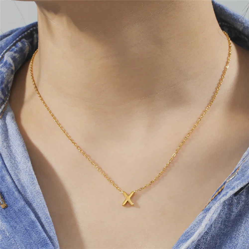 Letter pendant necklace