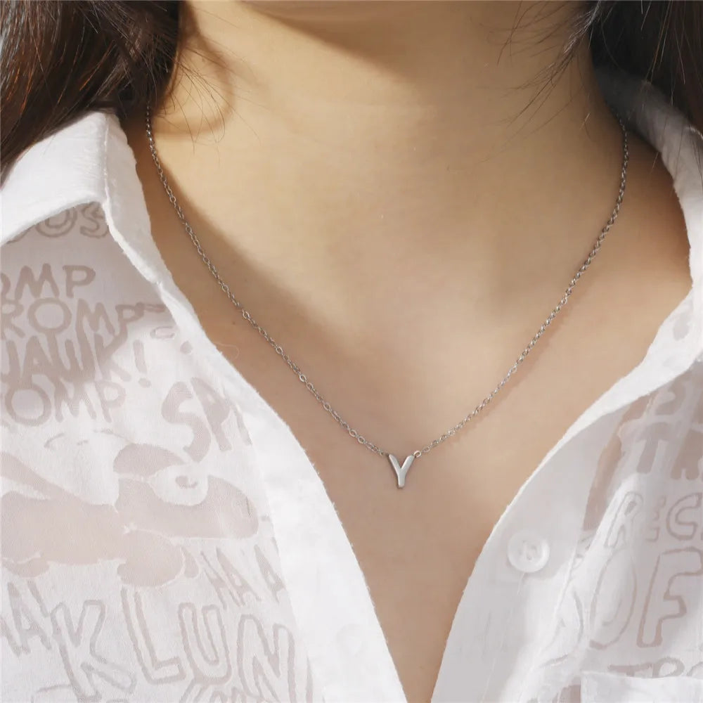 Letter pendant necklace